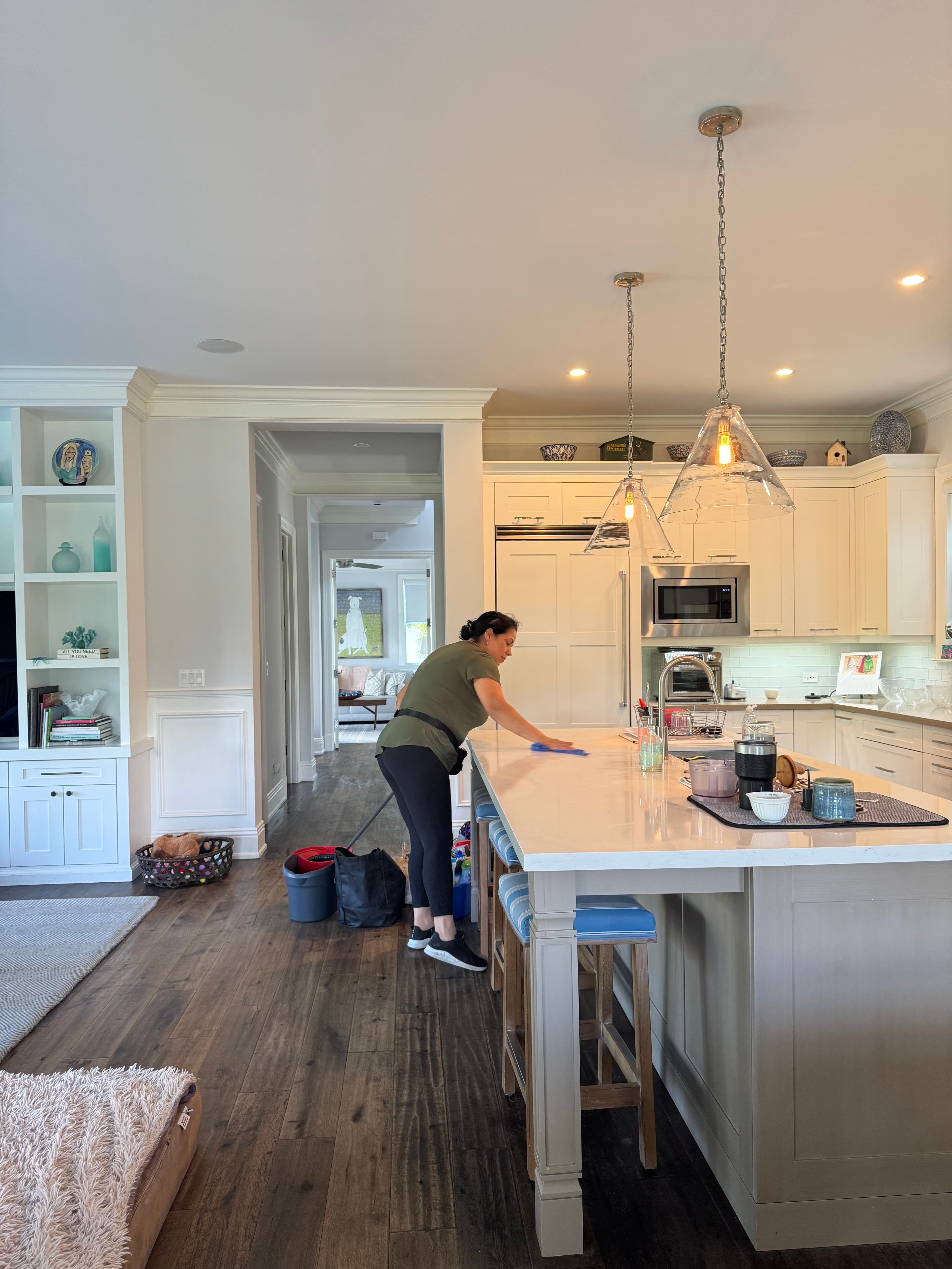 AirBnB kitchen cleaning